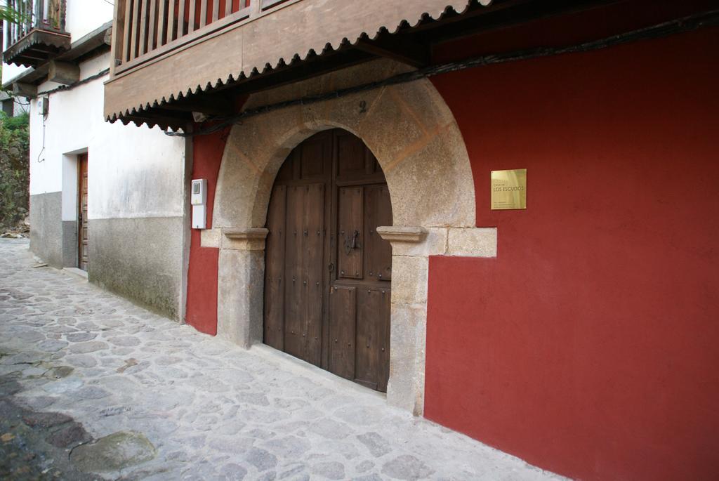 Apartamentos Rurales Casa De Los Escudos Valverde de la Vera Exterior foto
